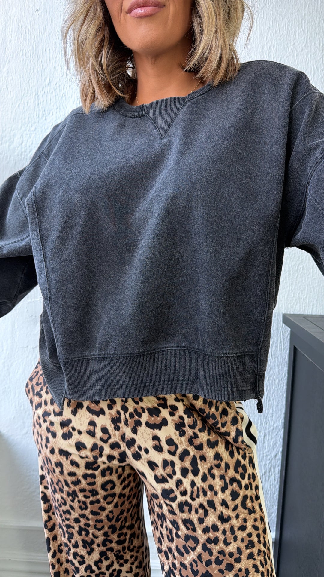 Essential Crewneck, Black