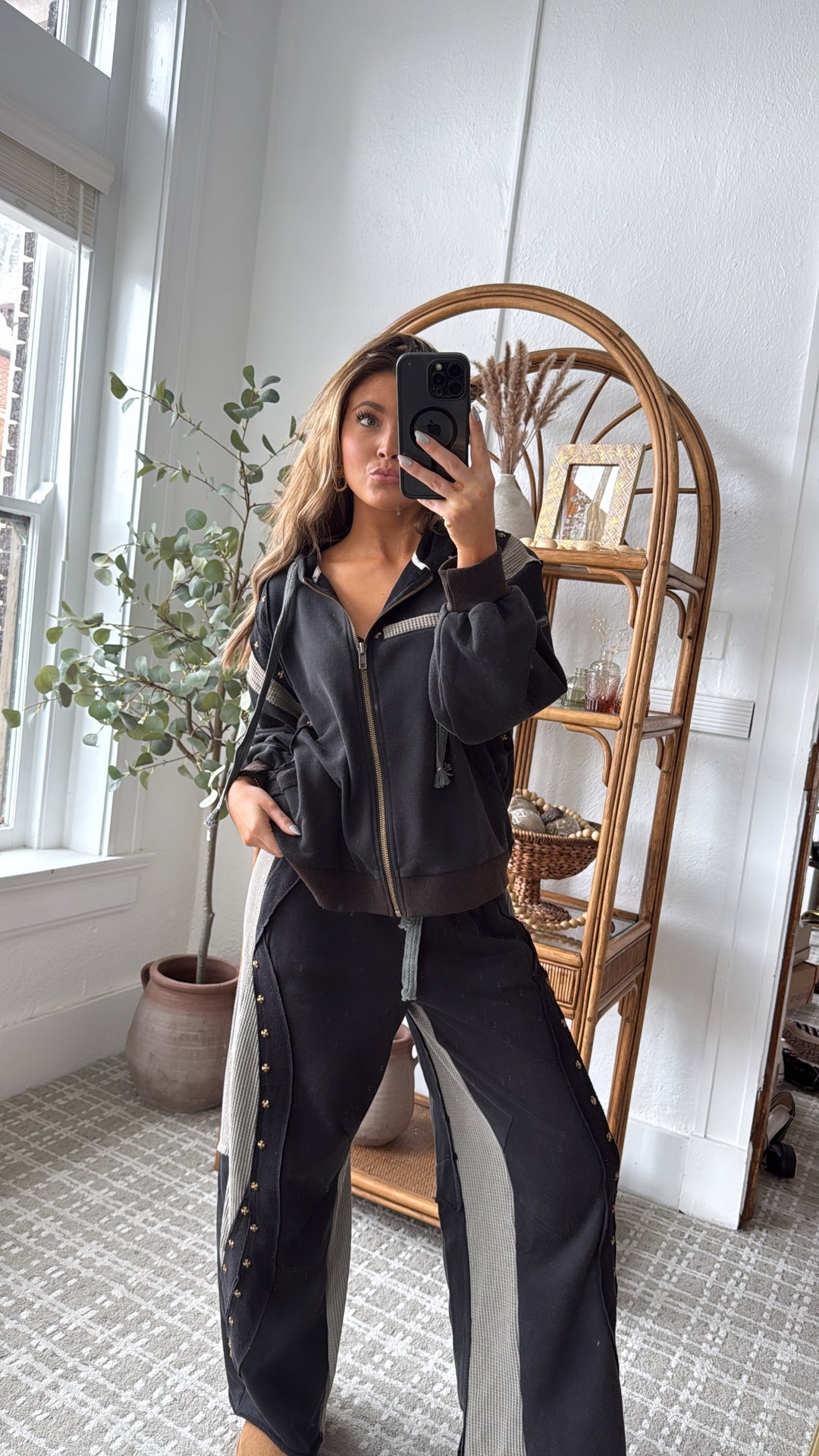 Urban Chic Waffle Knit Zip Up, Black