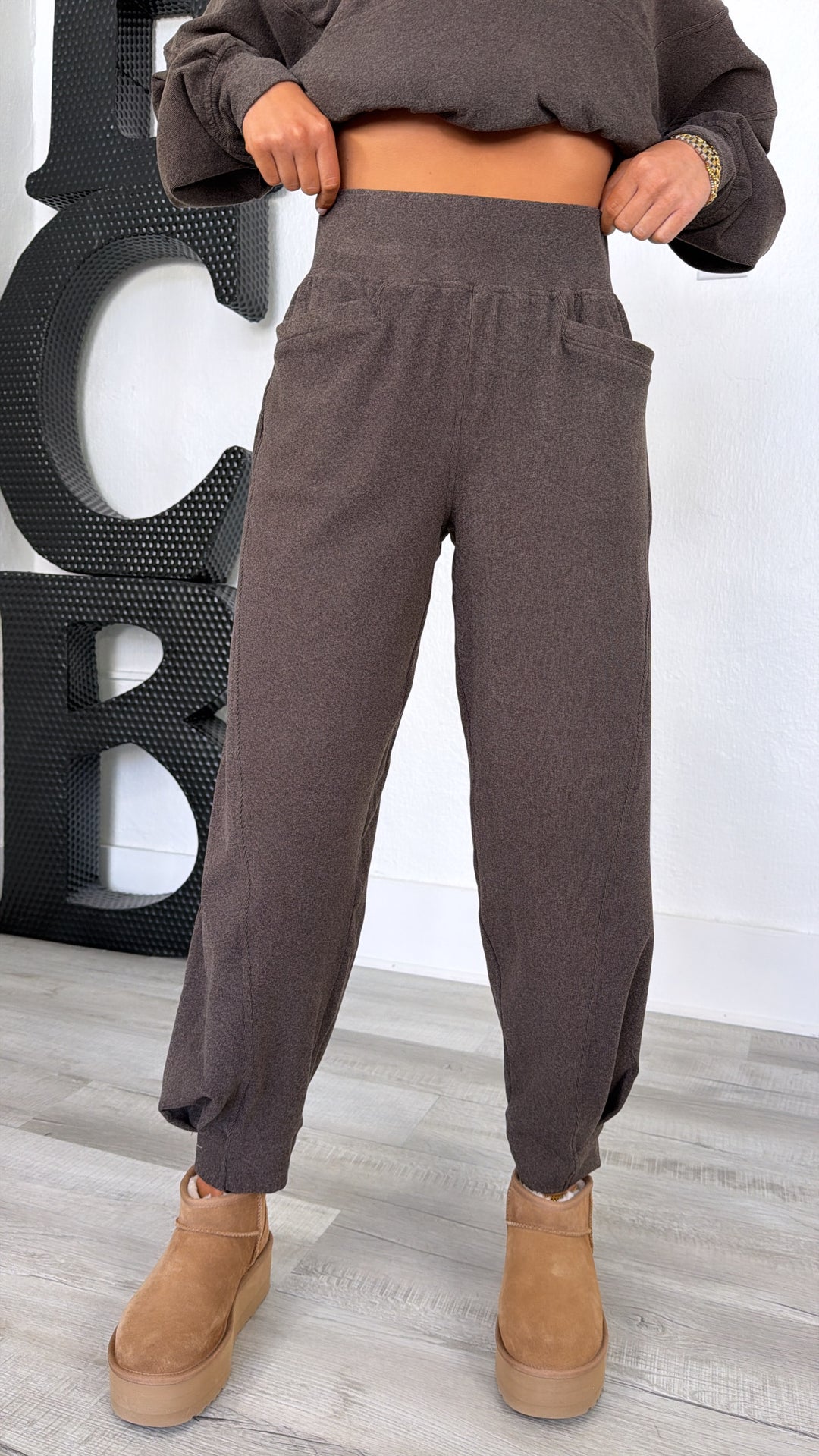 Coffee Run Two Piece Set, Espresso