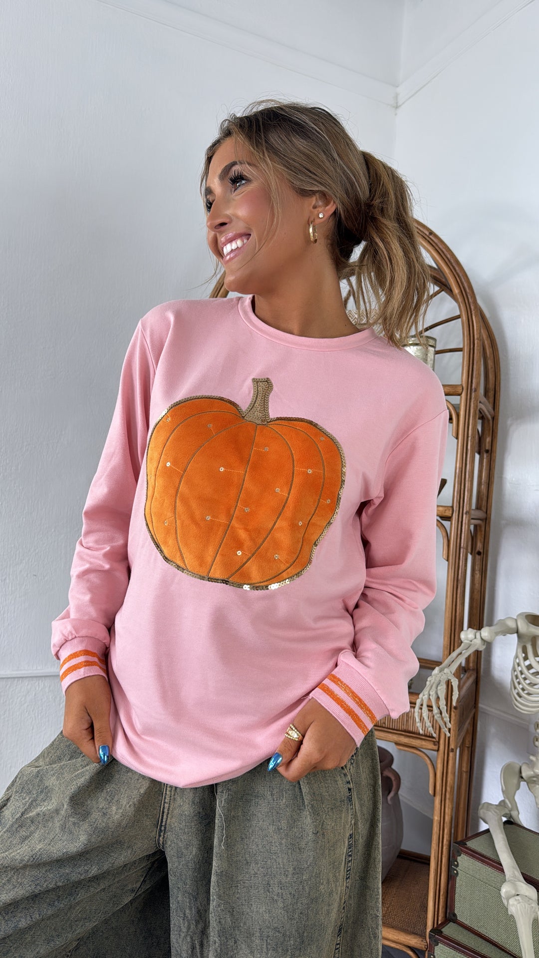 Pumpkin Patch Cutie Crewneck, Pink