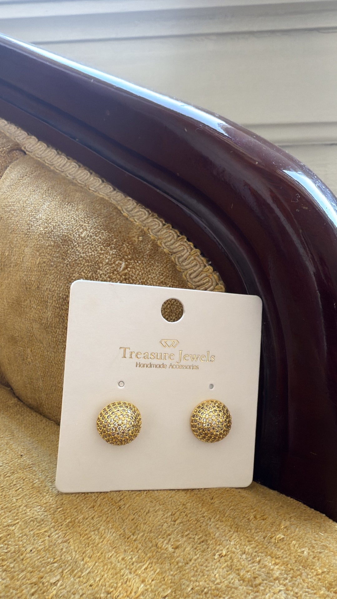 Treasure Jewels: Glitter Bead Stud, Gold