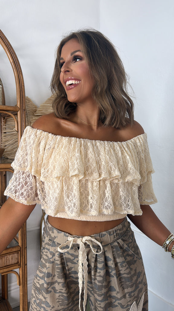 8812EF37-6A5B-41B9-AF04-