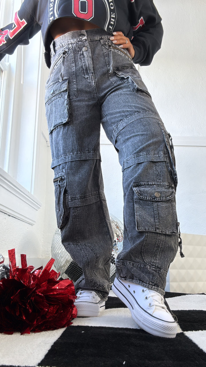 Oli & Hali : Mineral Washed Cargo Pants, Charcoal