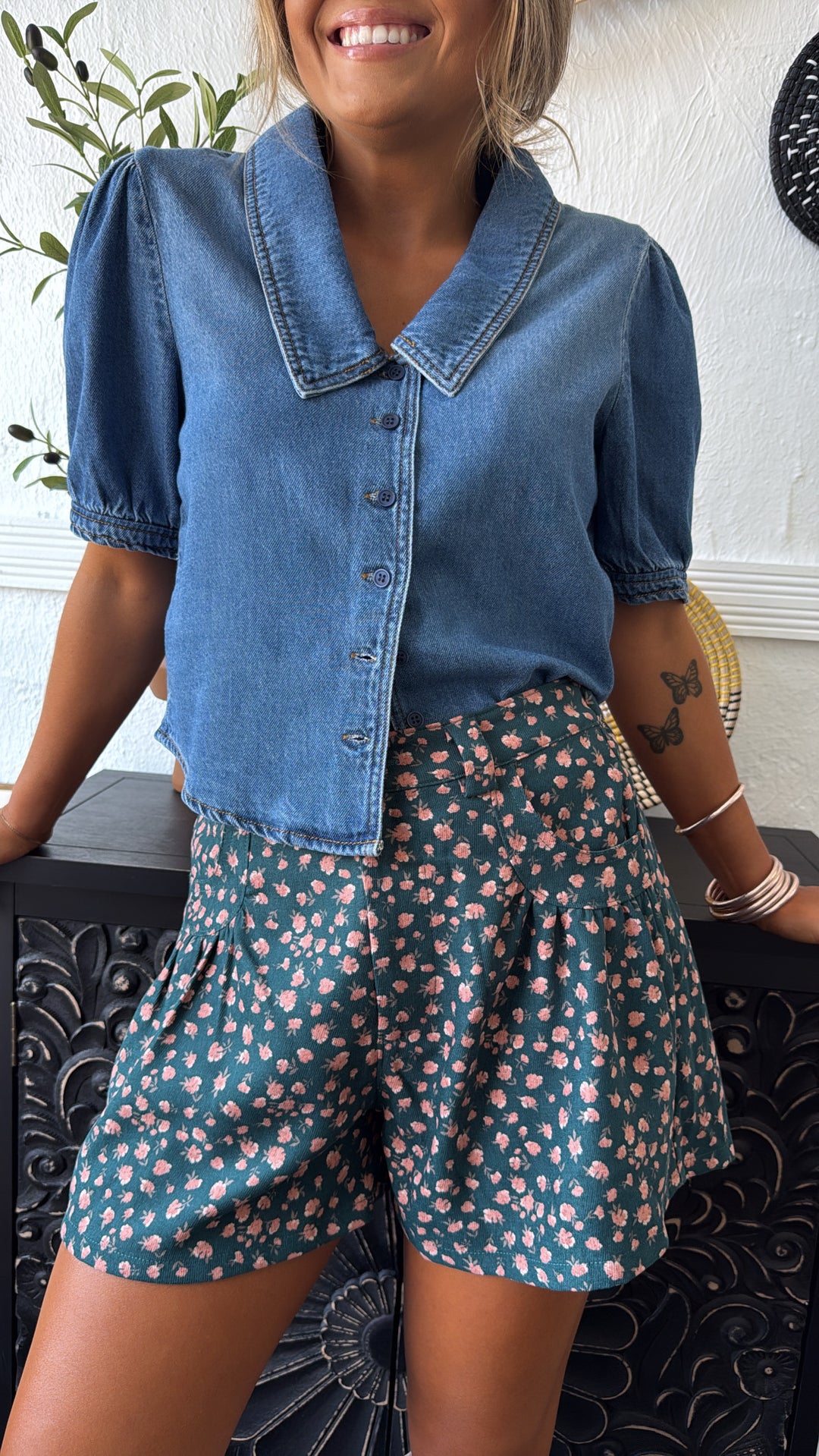 Scarlet Hollow Floral Shorts, Teal/Blush