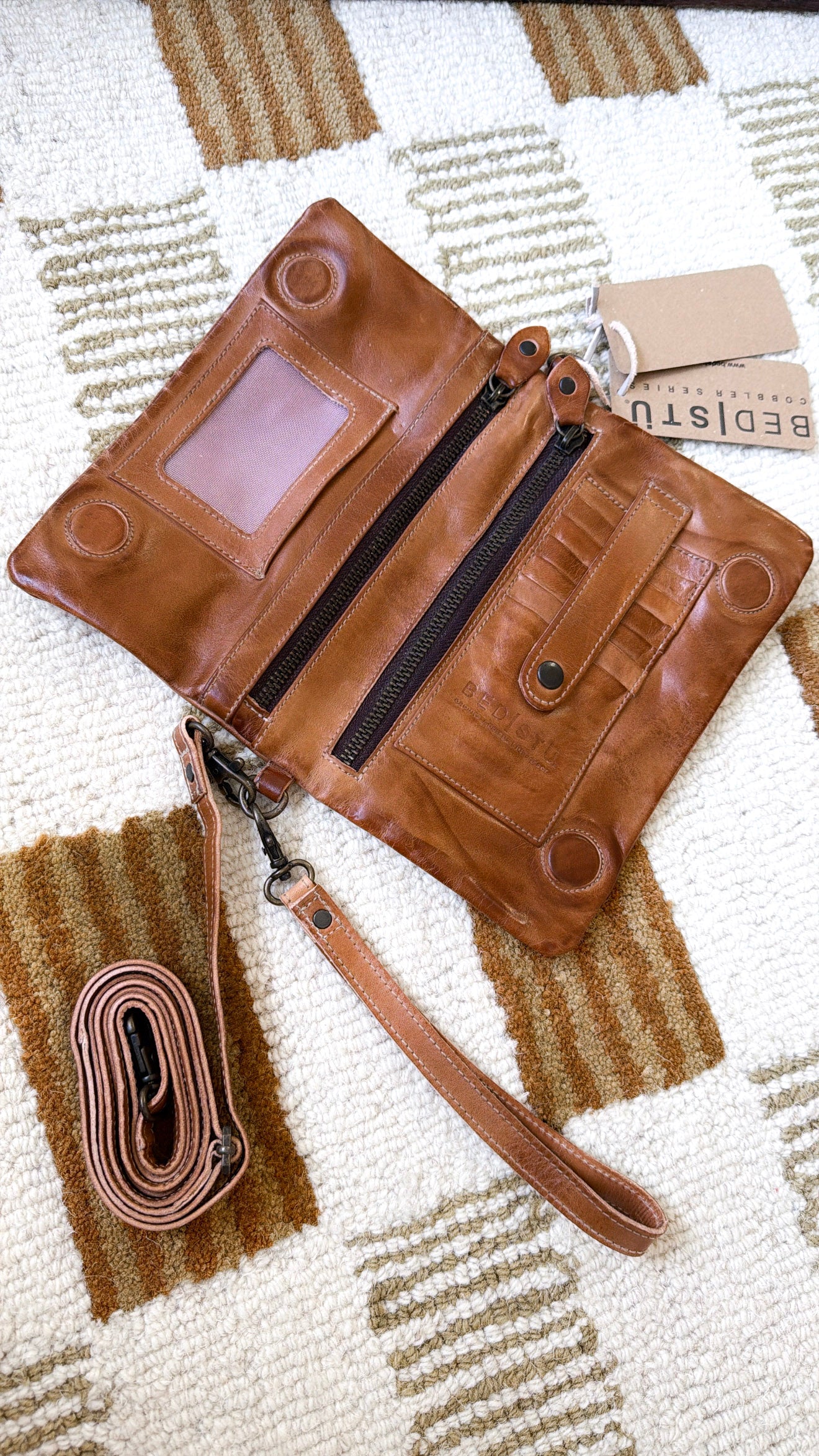 BedStu Cadence Crossbody, Tan Rustic – Everyday Chic Boutique