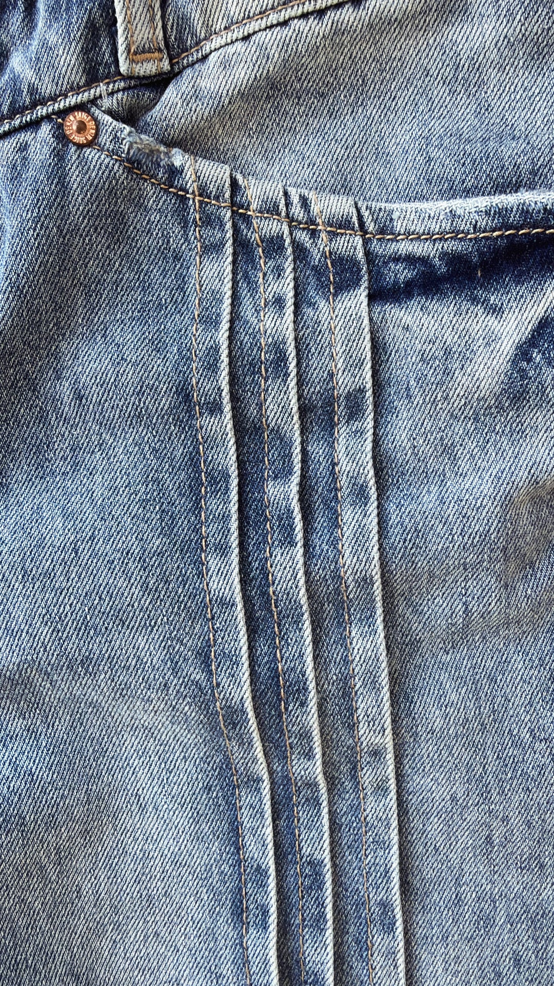 Ridge Pleated Barrel, Medium Light