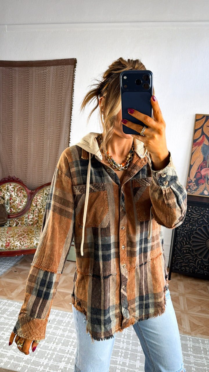 Valley Range Hooded Flannel, Washed Toffee