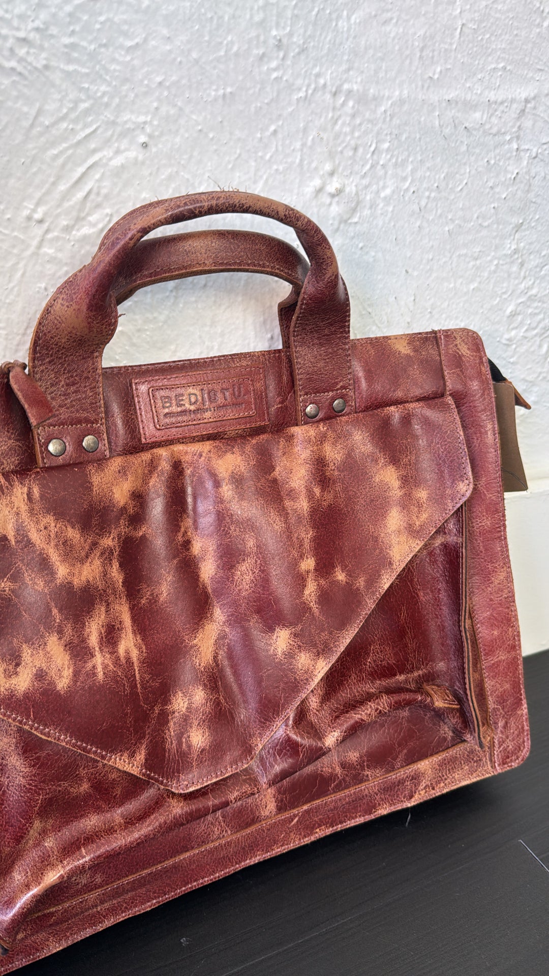 BedStu Depp, Cherry Lacquer Lux