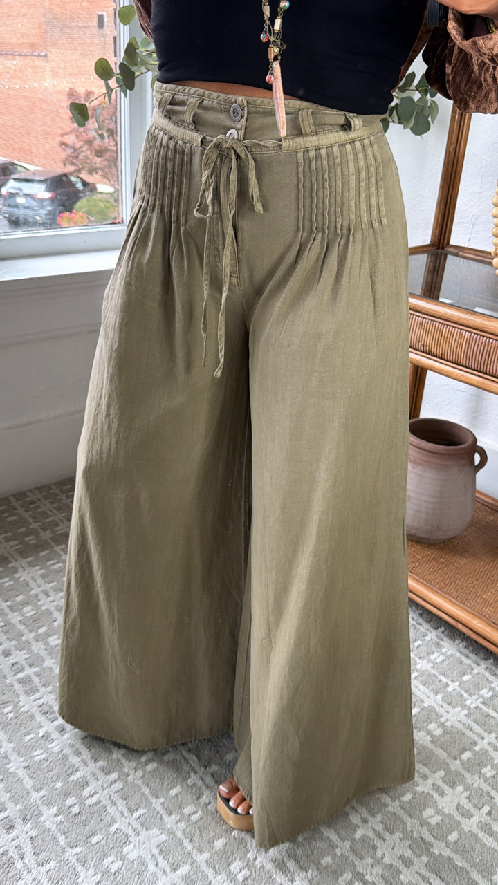 Aged Oak Wide Leg Pant, Olive