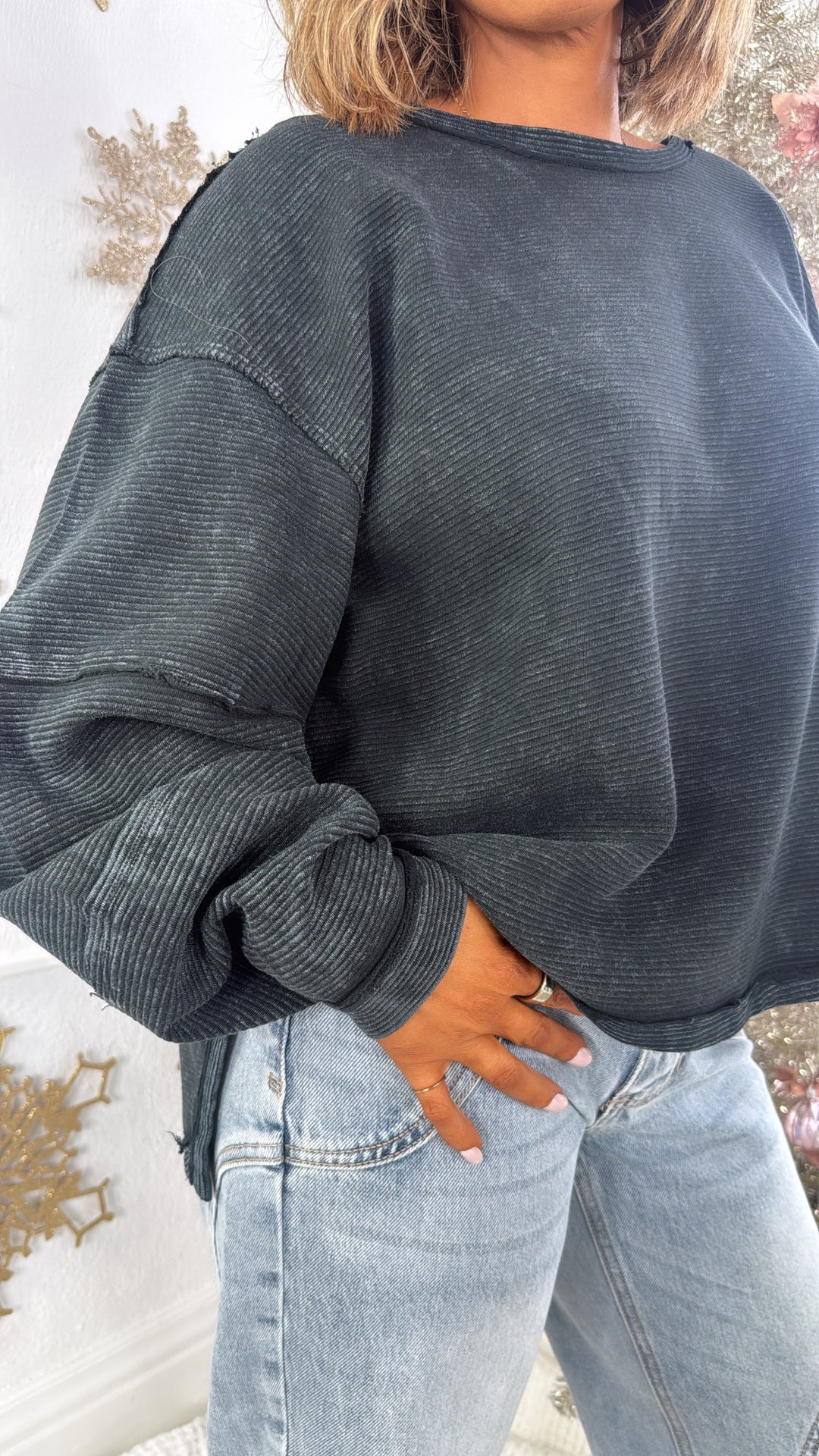 DOORBUSTER: Acid Washed Ribbed Cropped Pullover, Black