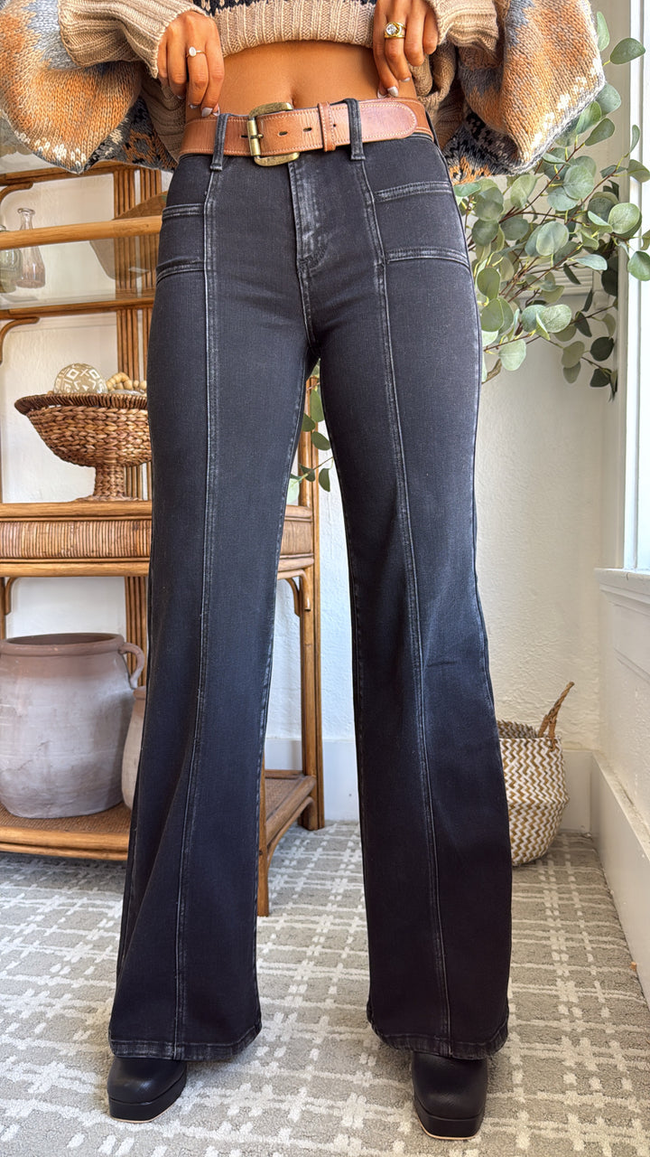 Duke Mid Rise Black Denim, Risen