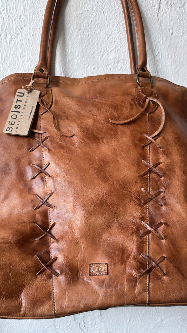 Bedstu Rebekah, Tan Rustic