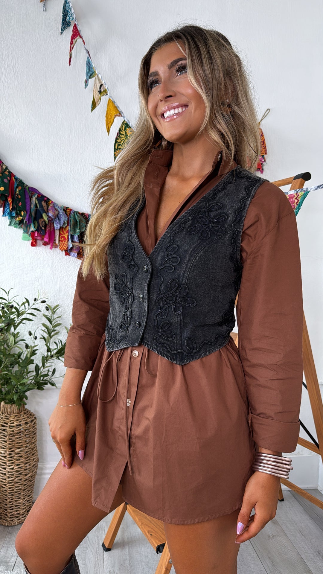 Wisteria Embroidered Vest, Black