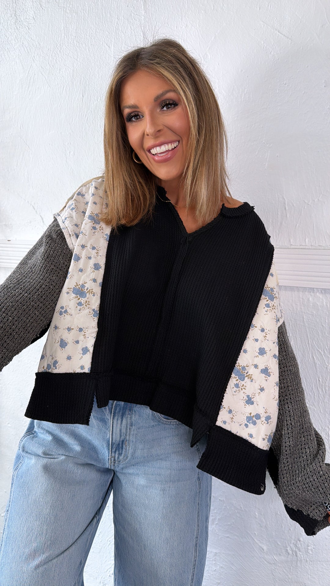 DOORBUSTER: POL Floral Sleeve Sweater, Black