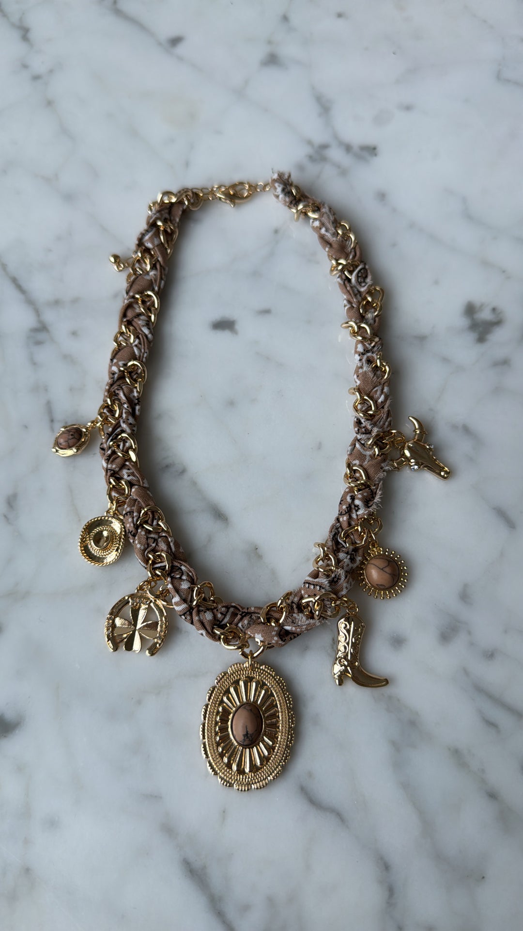 Western Charm Necklace, Beige/Gold