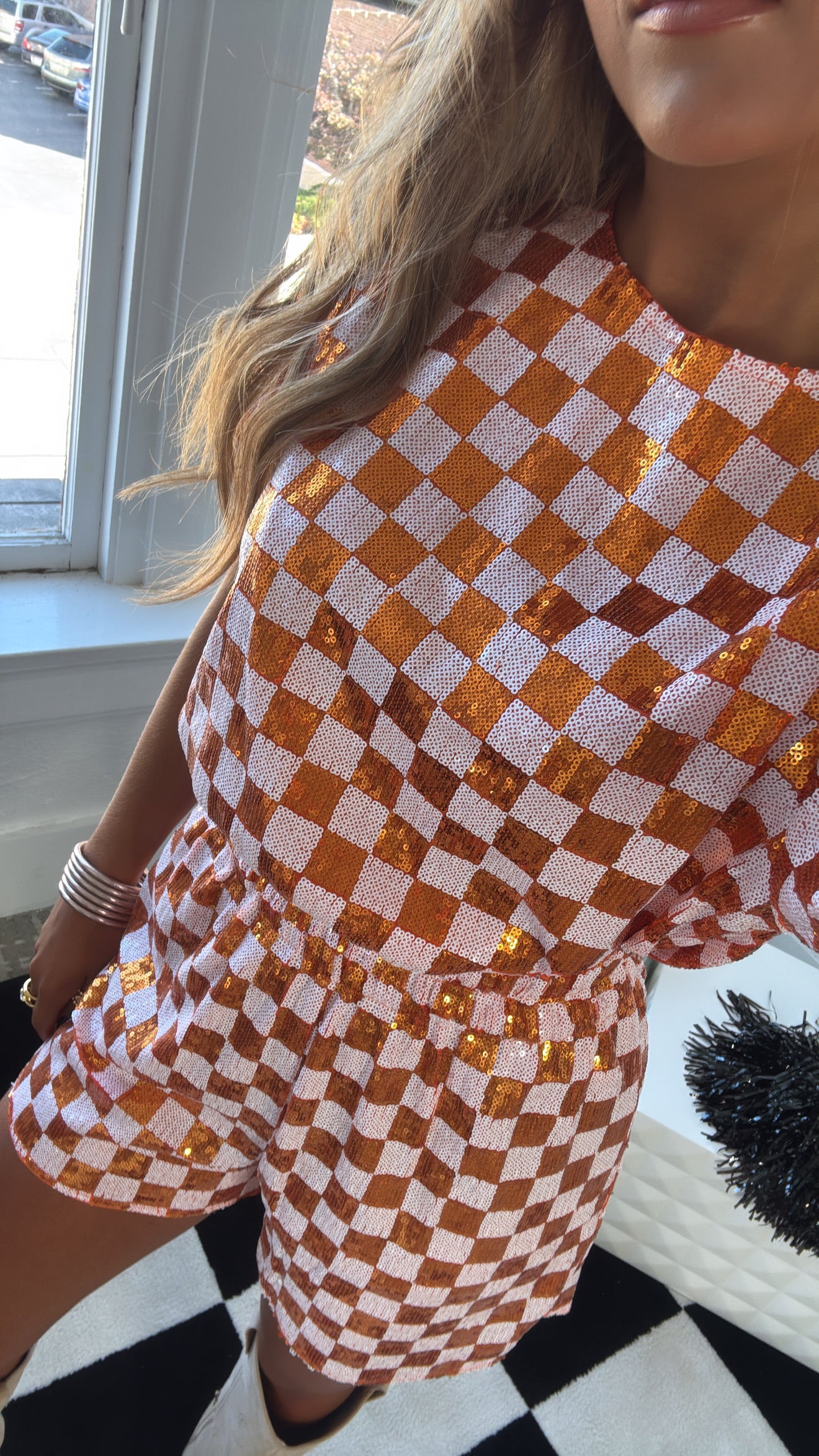Toss! セットアップ Orange & White Gameday Checkered Sequin Set – Everyday Chic Boutique