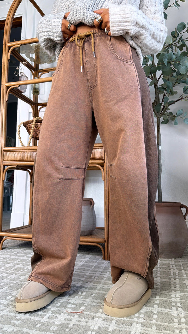 Trend Setter Barrel Leg Sweatpant, Brown