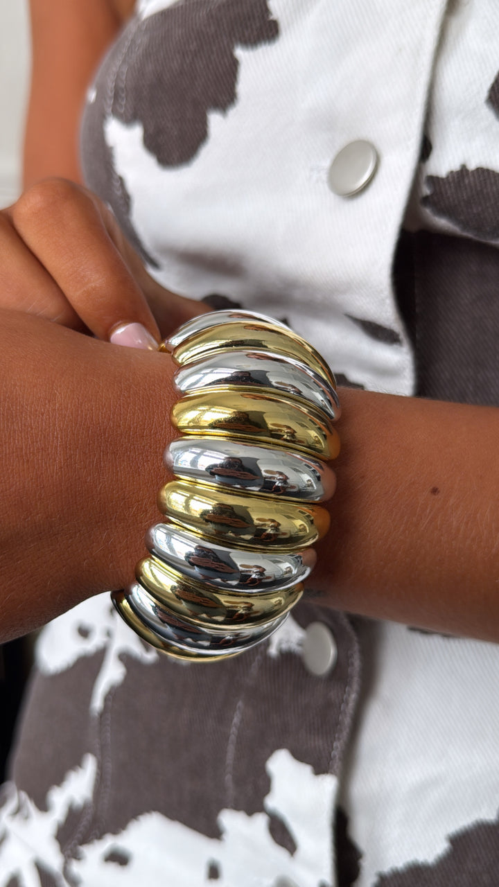 Treasure Jewels: Glow Up Bracelet