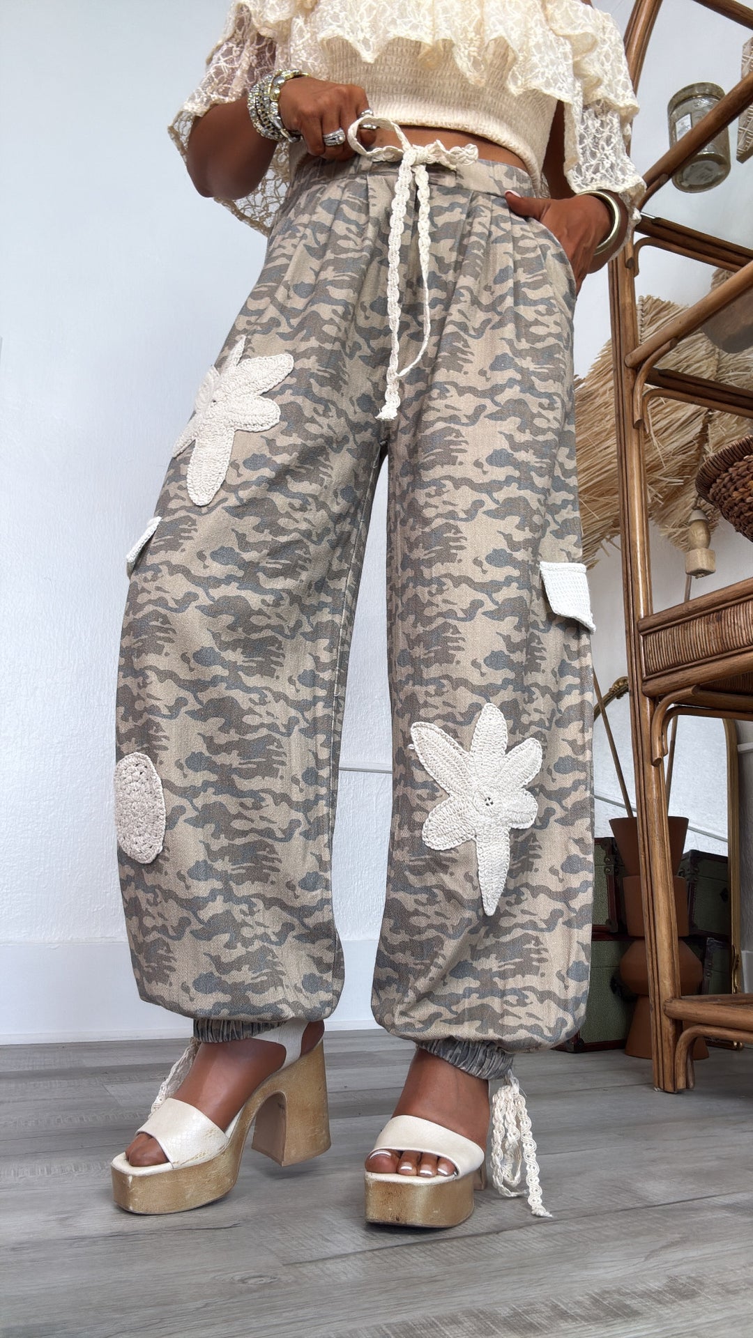 Rare form Patched Joggers, Camo – Everyday Chic Boutique