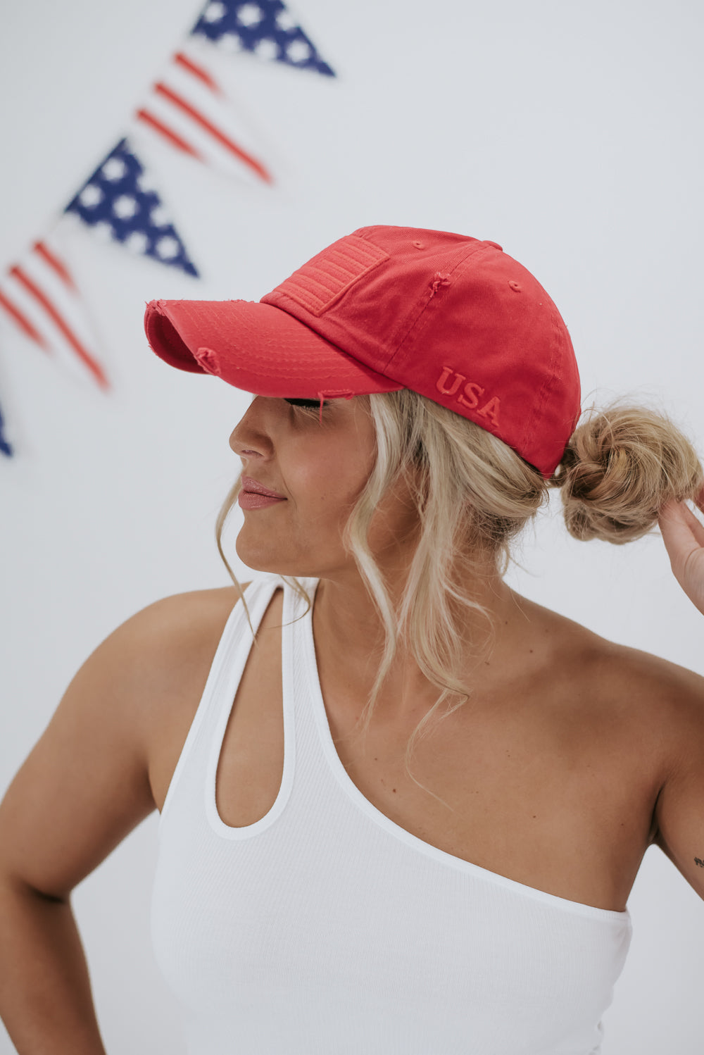 Distressed American Flag Hat ,  Red