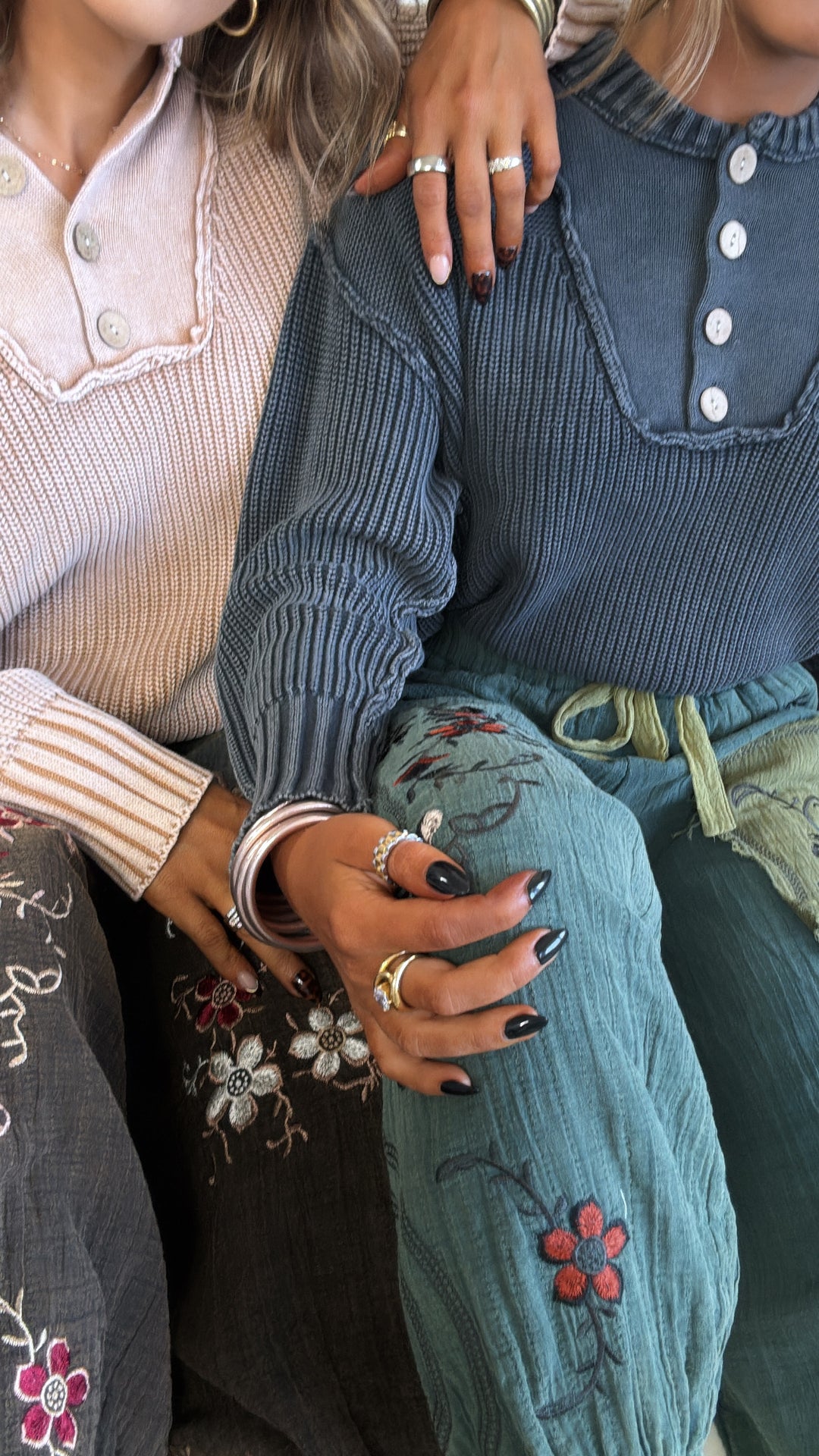 Chill Vibes Pullover Sweater, Midnight