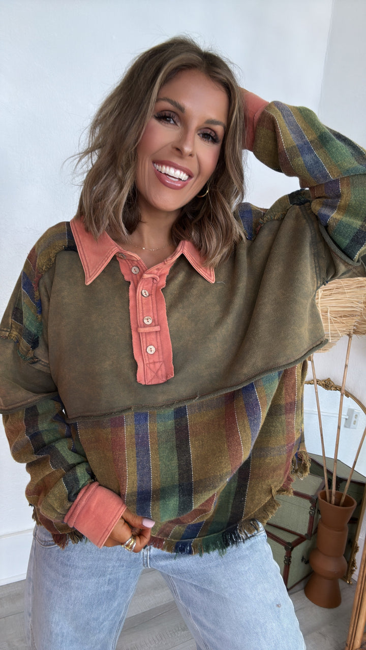 Hollow Pines Oversized Top, Olive Multi