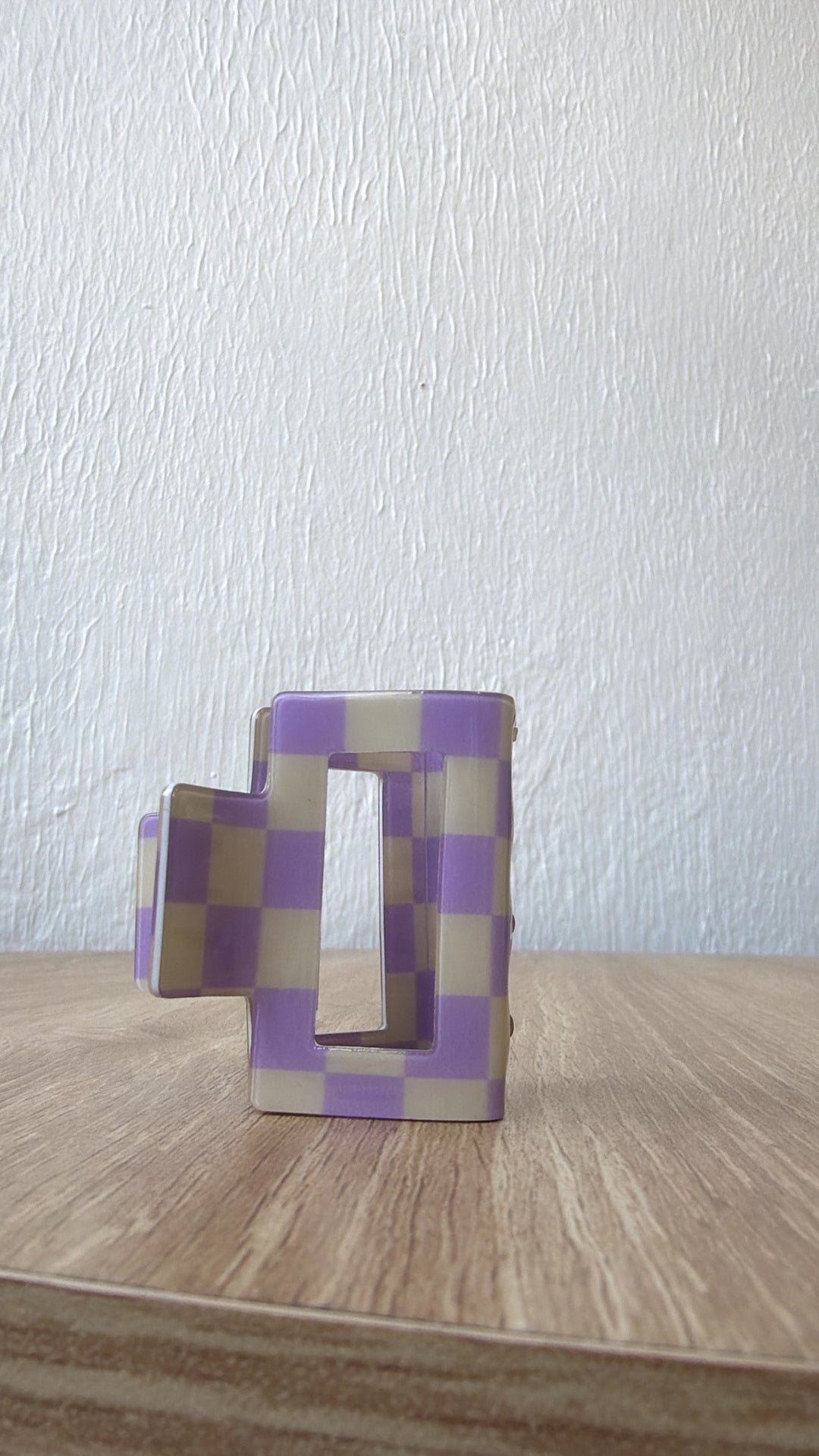 White and Lavender Medium Claw Clip