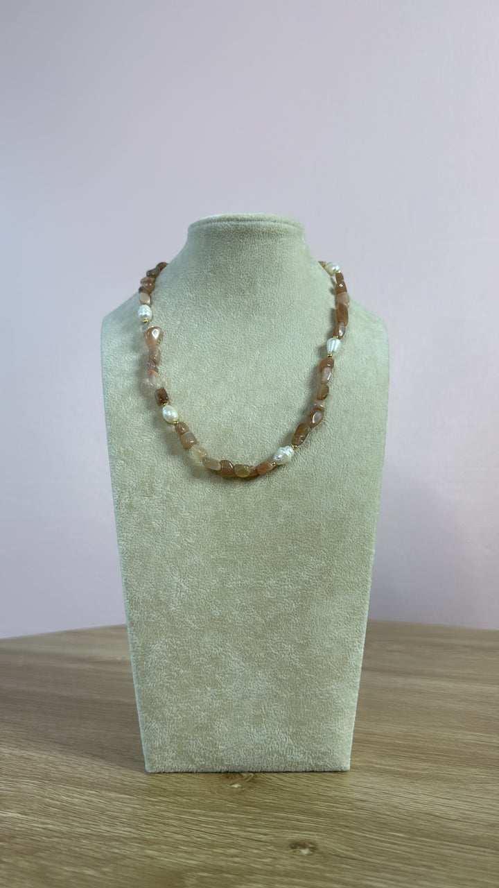 Treasure Jewels: Beaded Bliss Necklaces