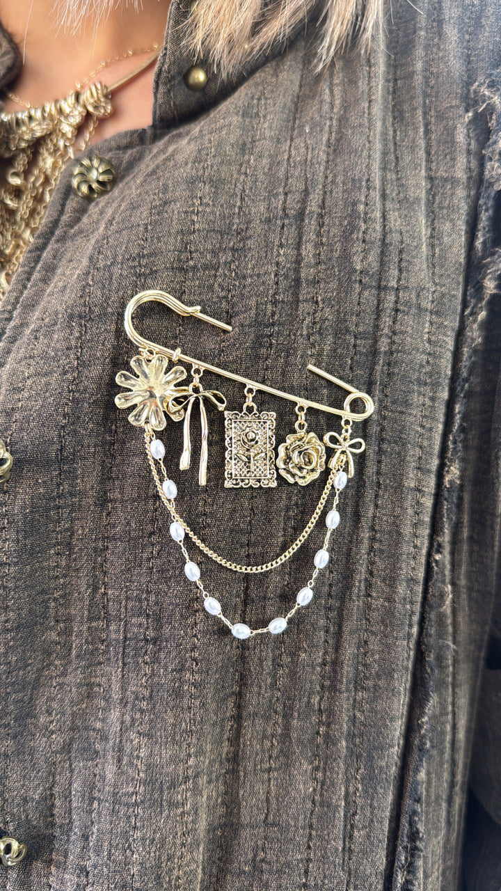 Western Pearl Brooch