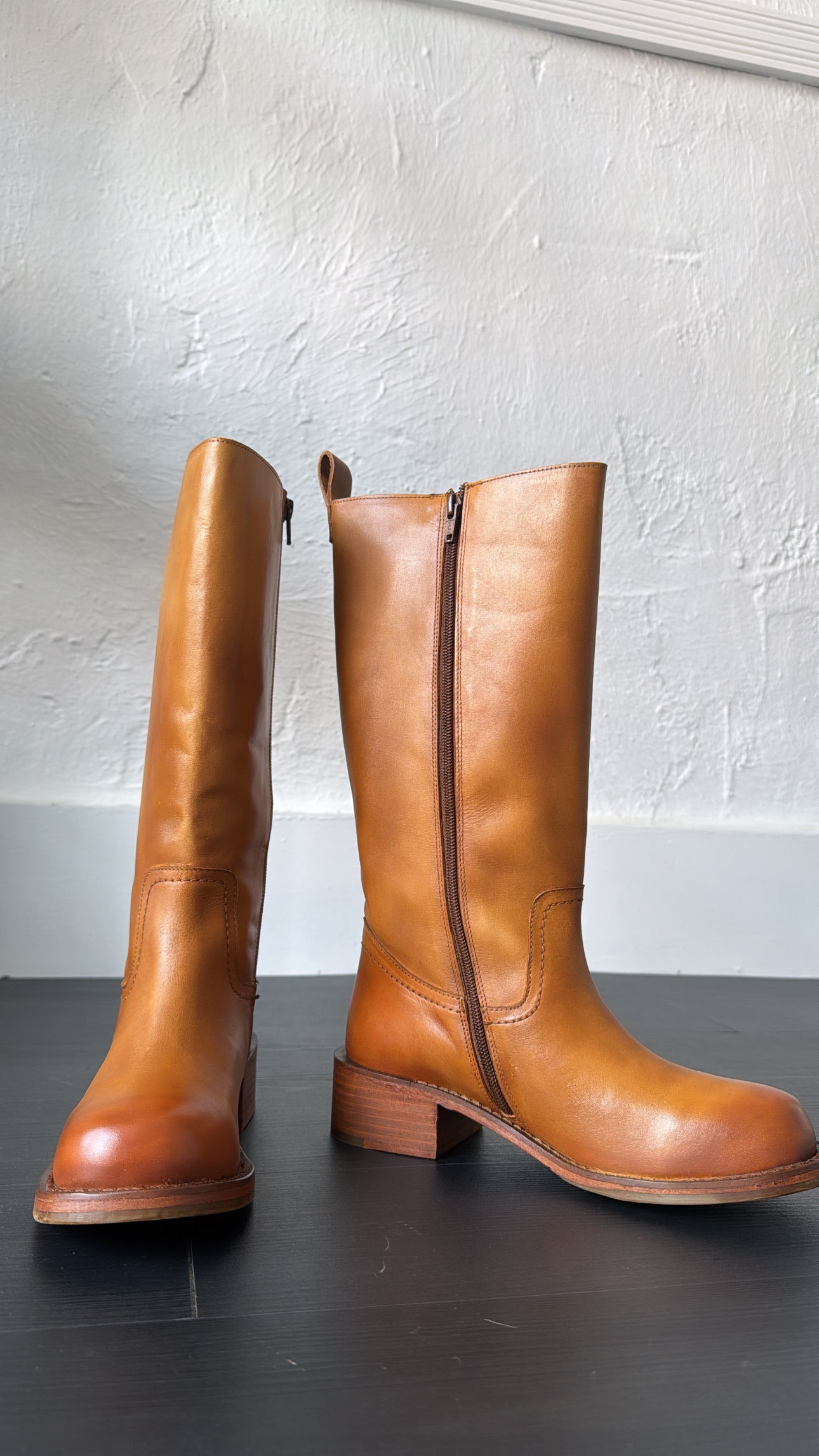 Bedstu Froe Roan, Banana Tan Distressed – Everyday Chic Boutique