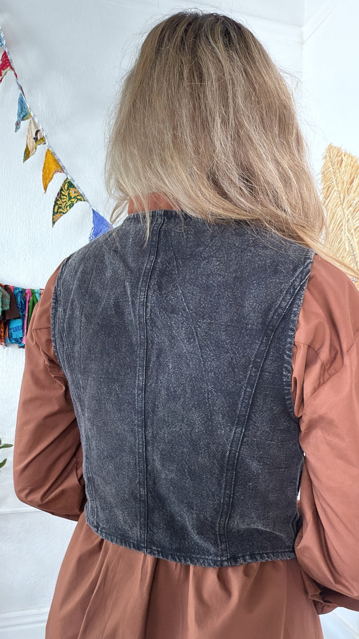 Wisteria Embroidered Vest, Black