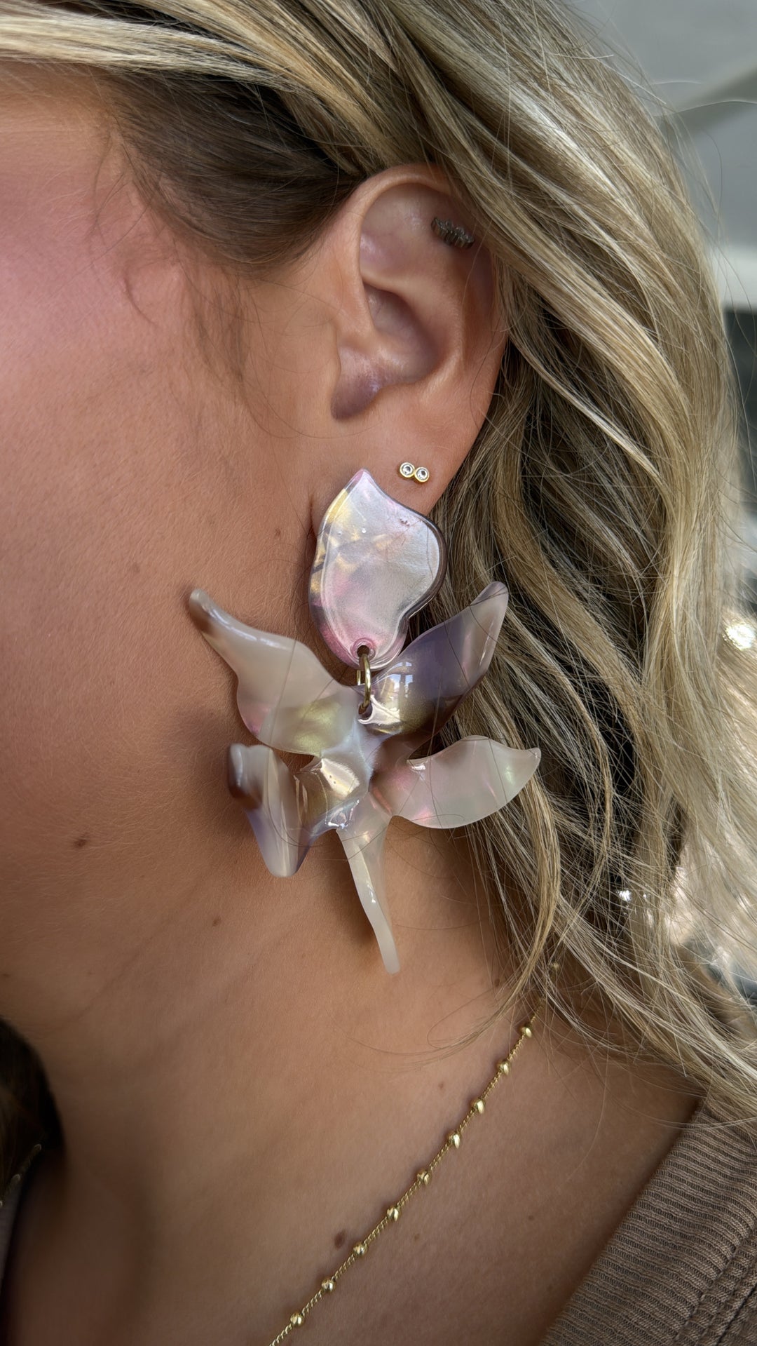 Linny Co. Flora Statement Earring, Lavender Honey