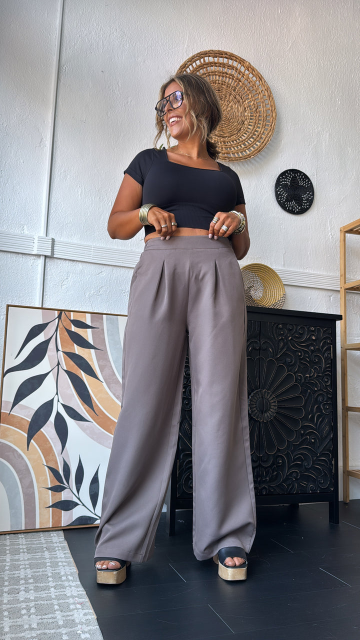 Pretty in Pleats Wide Leg Pants, Mocha