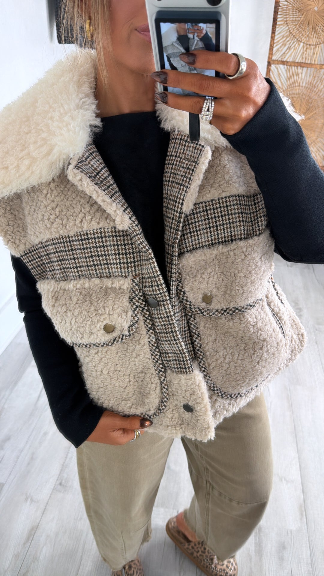 Mileigh Sherpa Vest, Tan