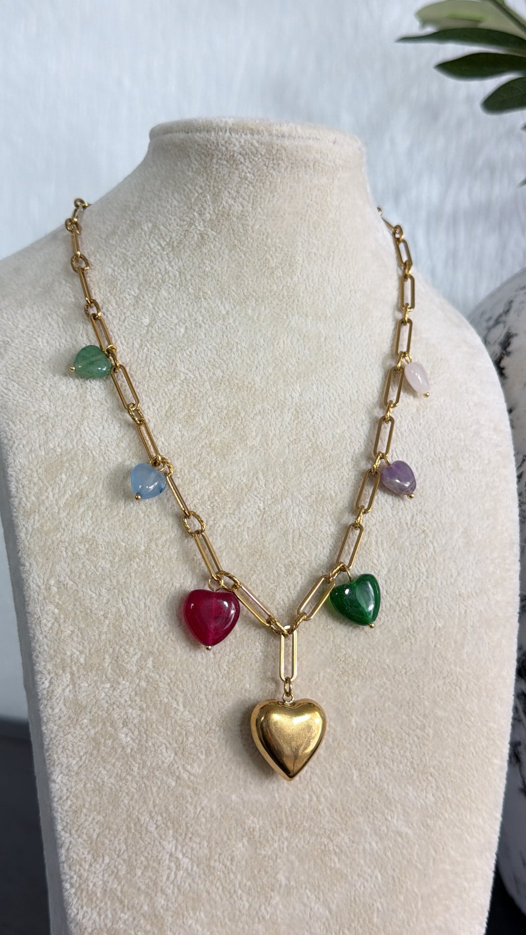 Treasure Jewels: Hearts Crush Necklace