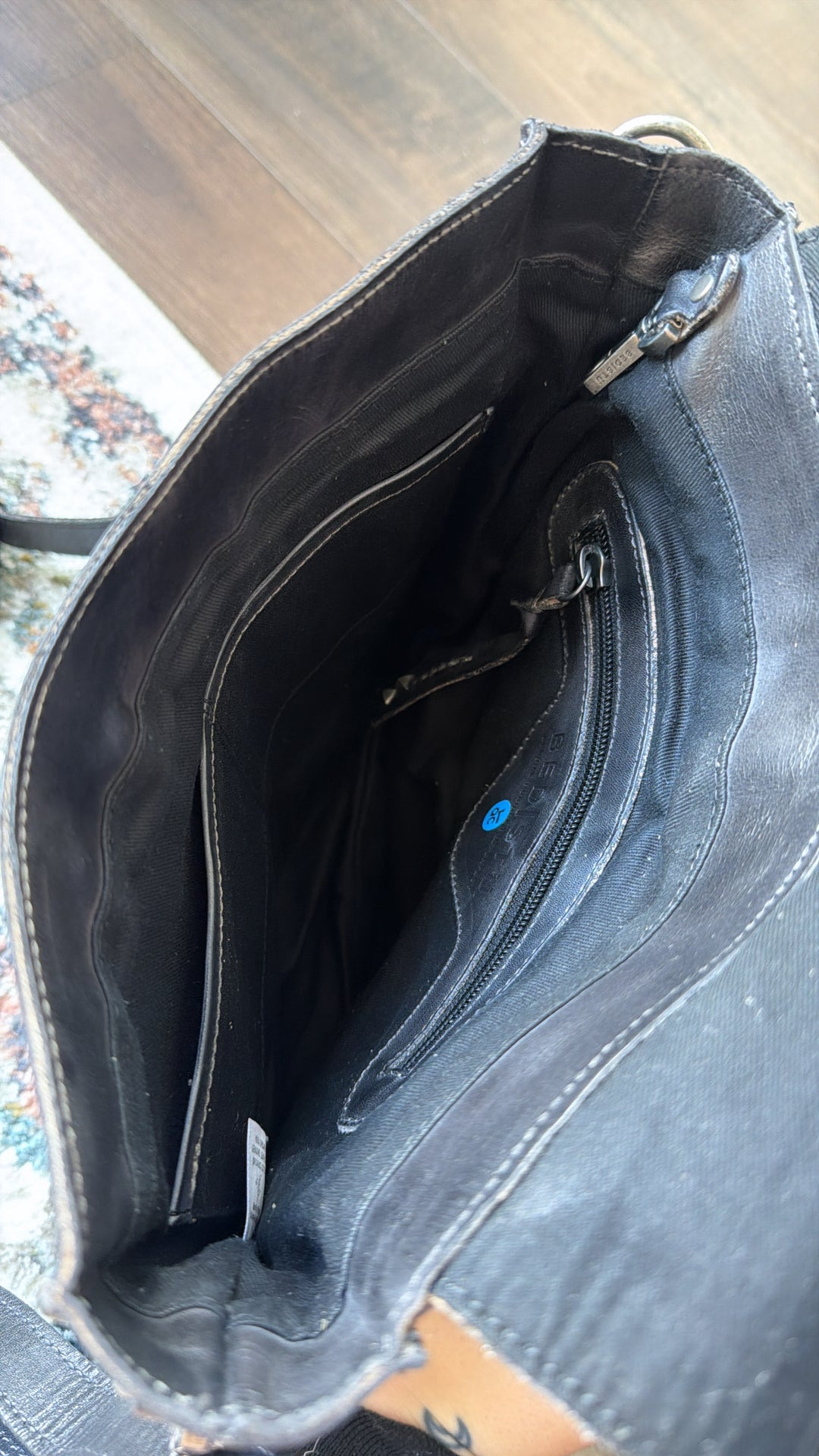 Venice Beach Crossbody, Black Rustic