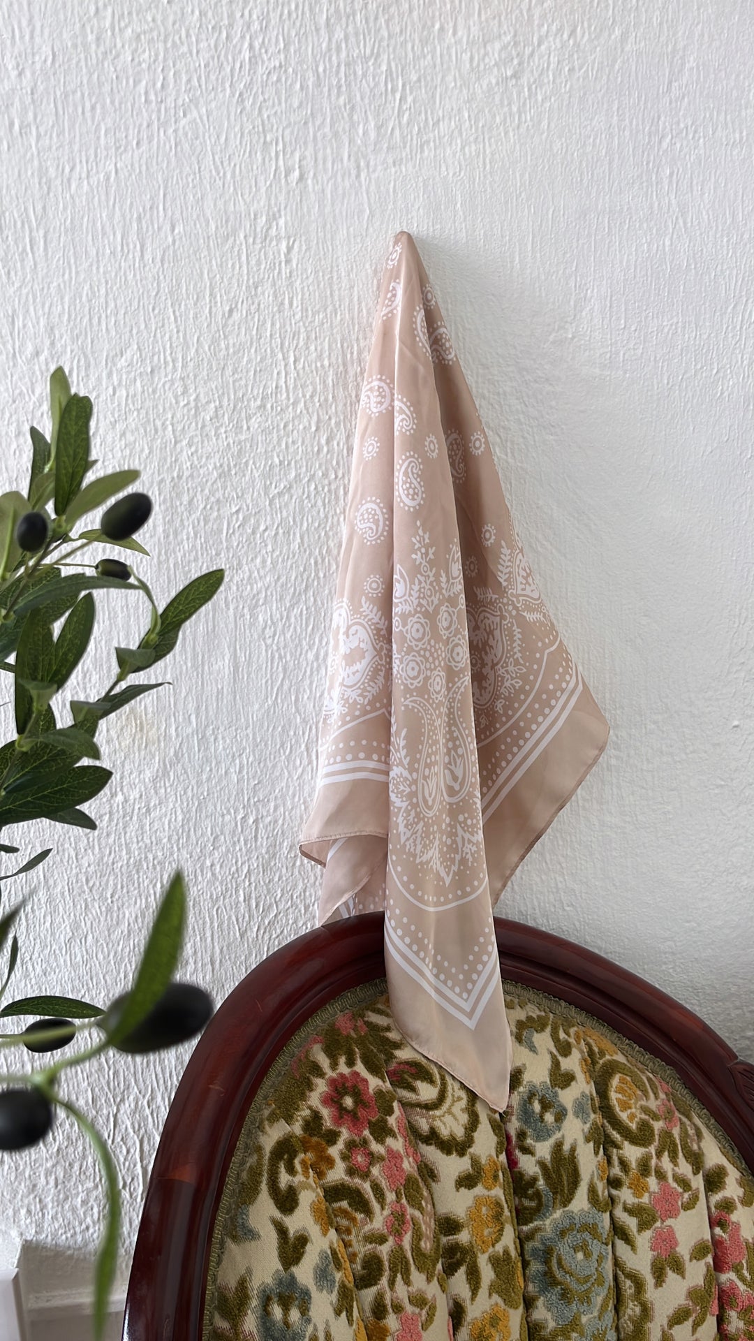 Silky Paisley Twilly Scarf, Sand