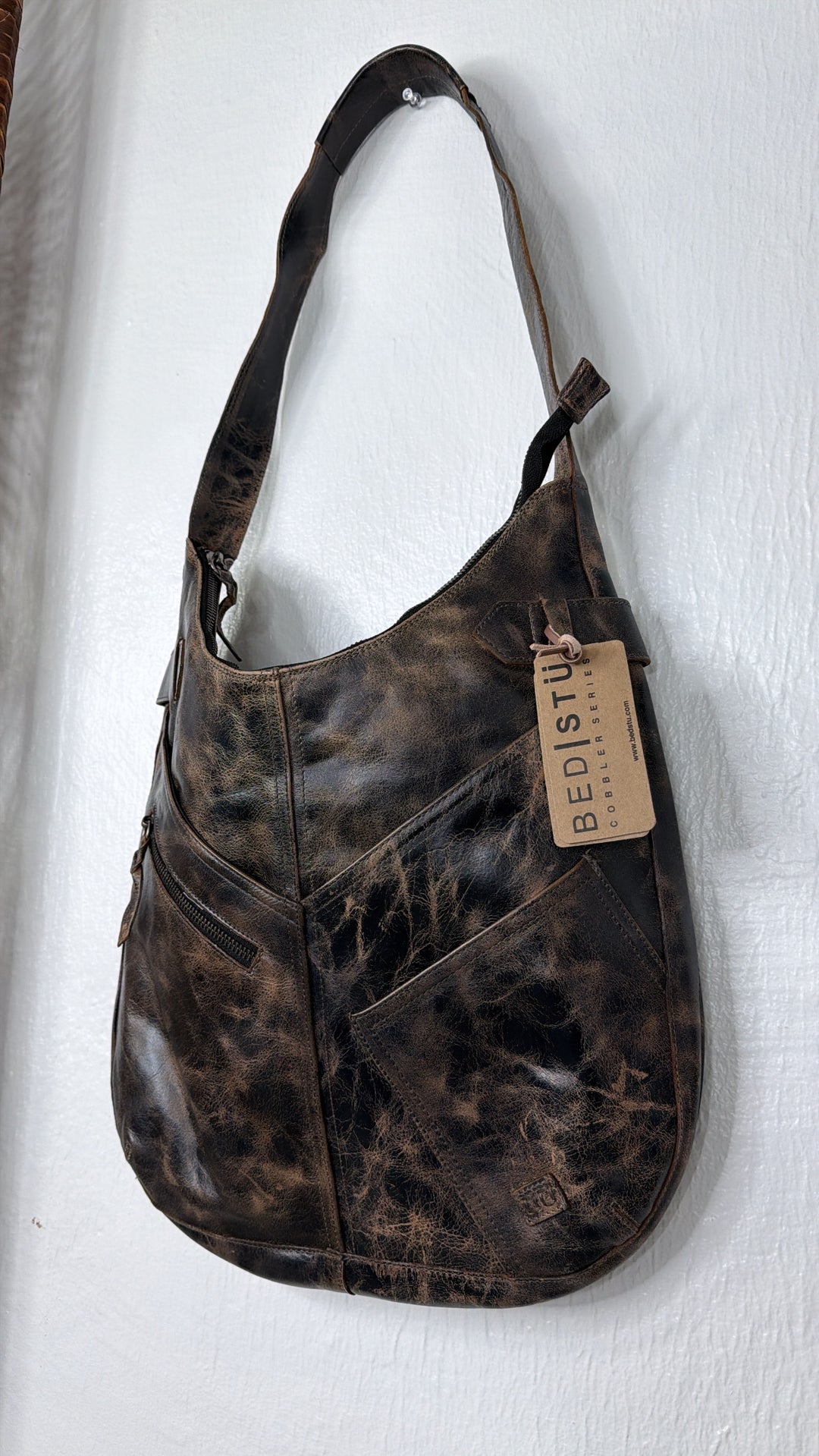 Bedstu Argus, Black Lux