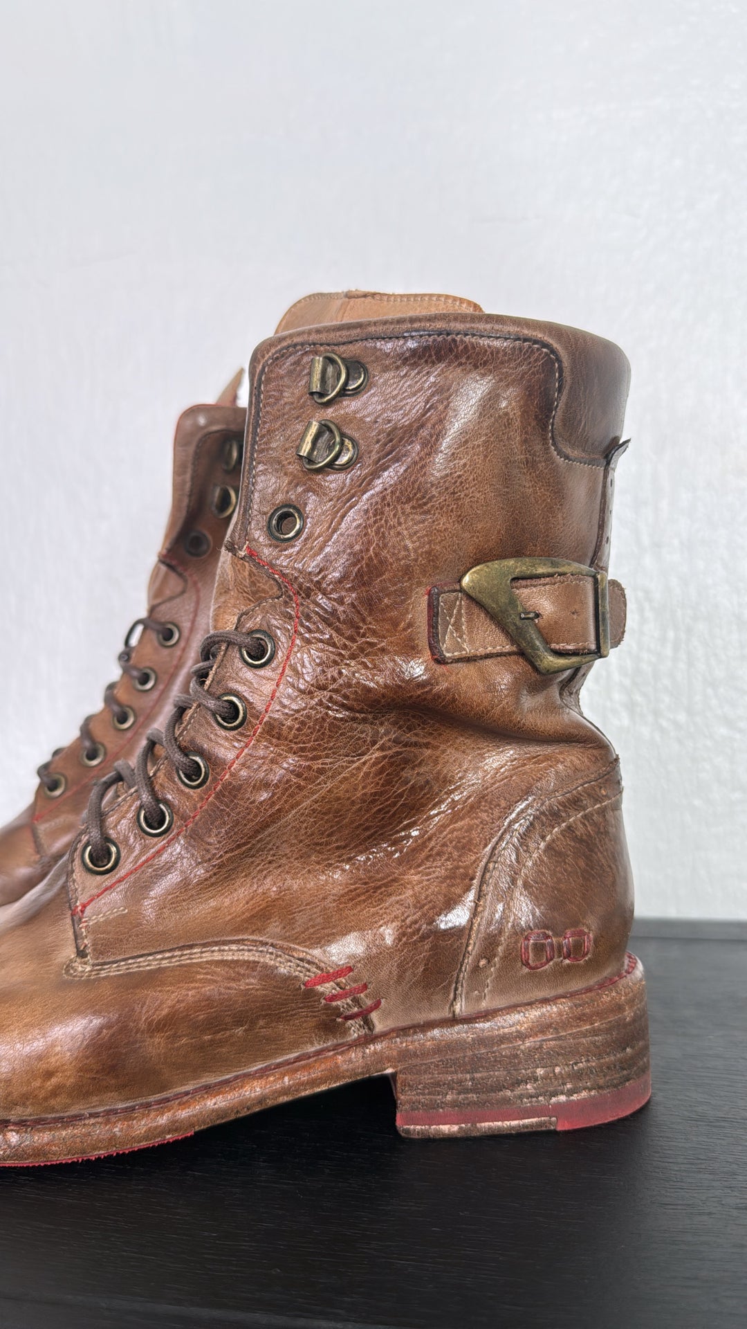 Bedstu Anne, Olive Rustic Tremolo