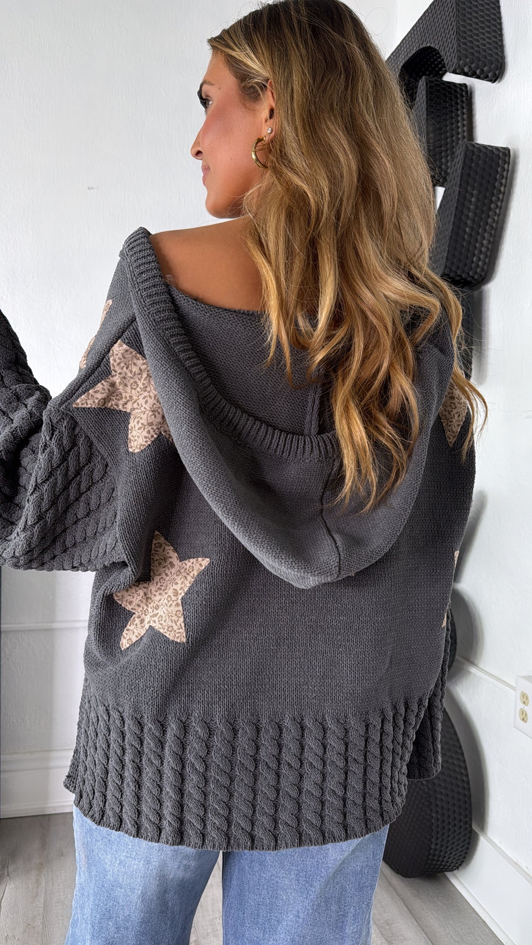 DOORBUSTER: POL Spotlight Star Pullover, Charcoal