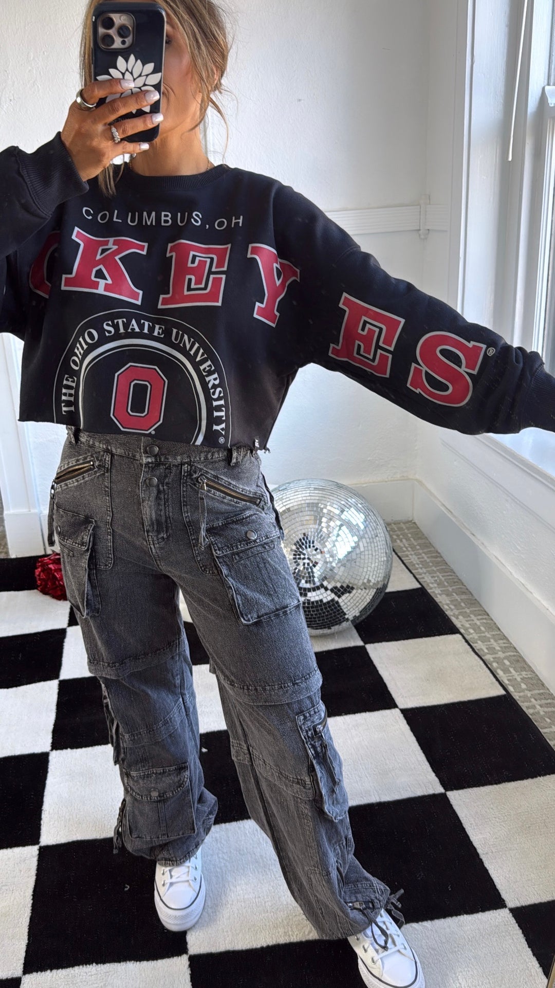 Buckeye Glow Cropped Long Sleeve, Black