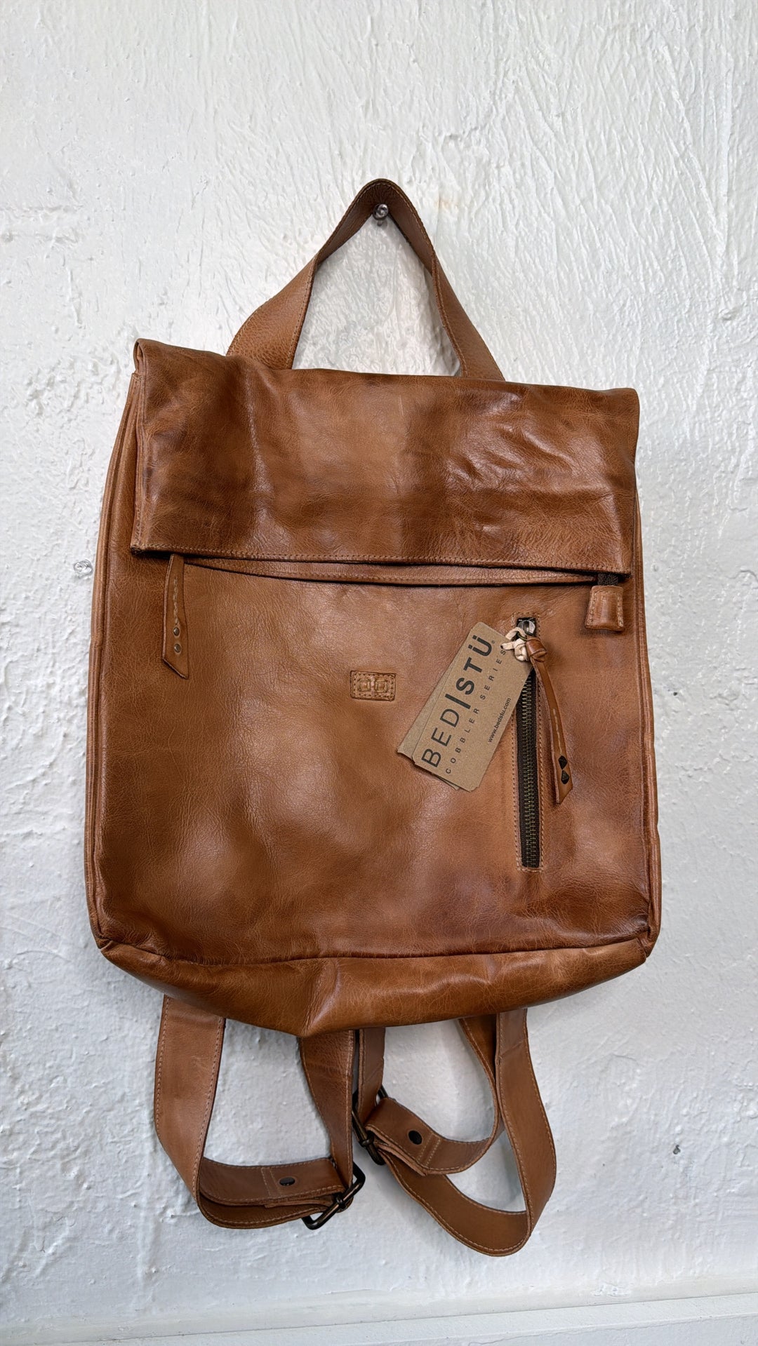 BedStu Howie , Tan Rustic