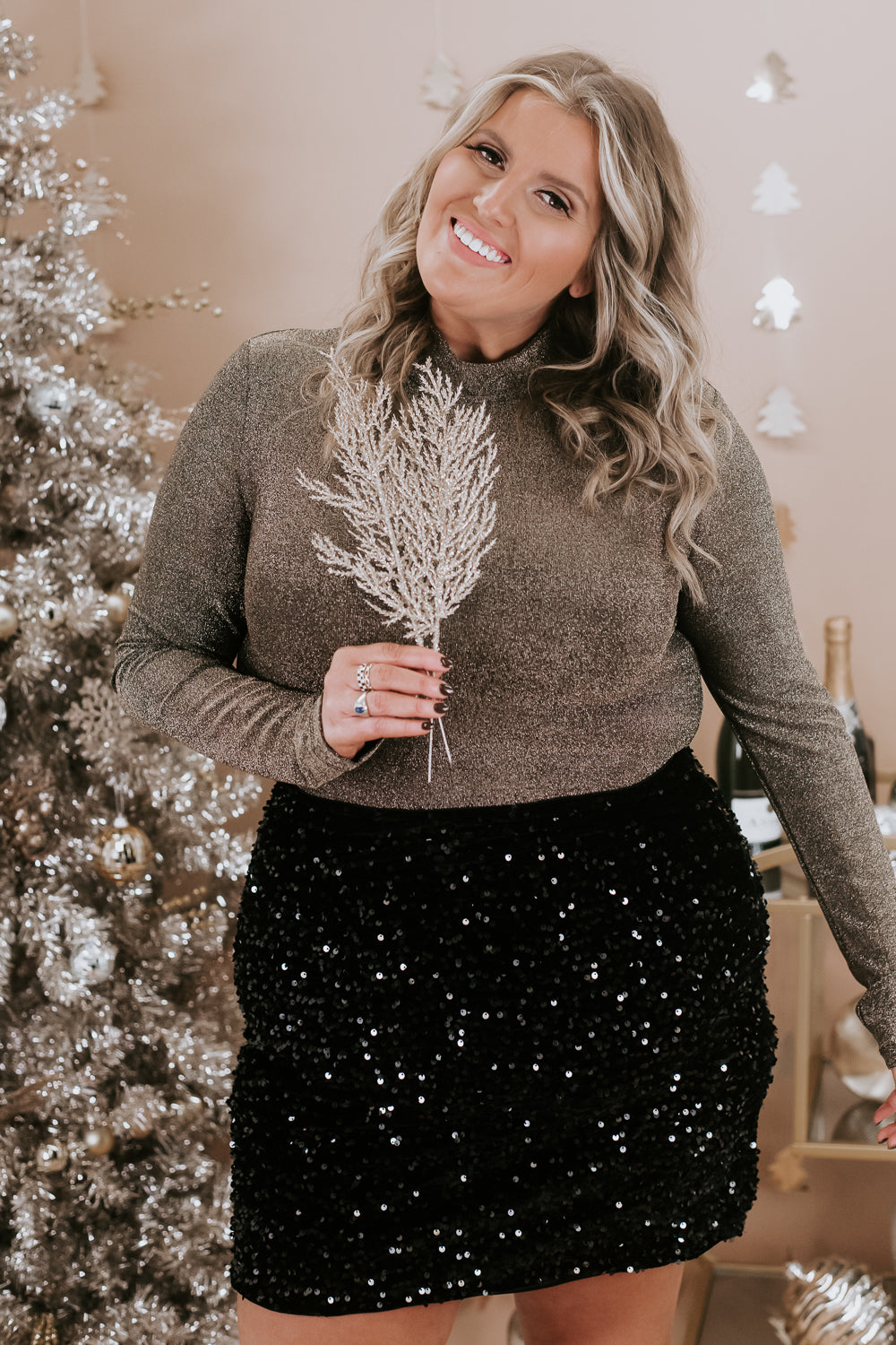 Full Of Cheer Shimmer Bodysuit, Black/Gold – Everyday Chic Boutique