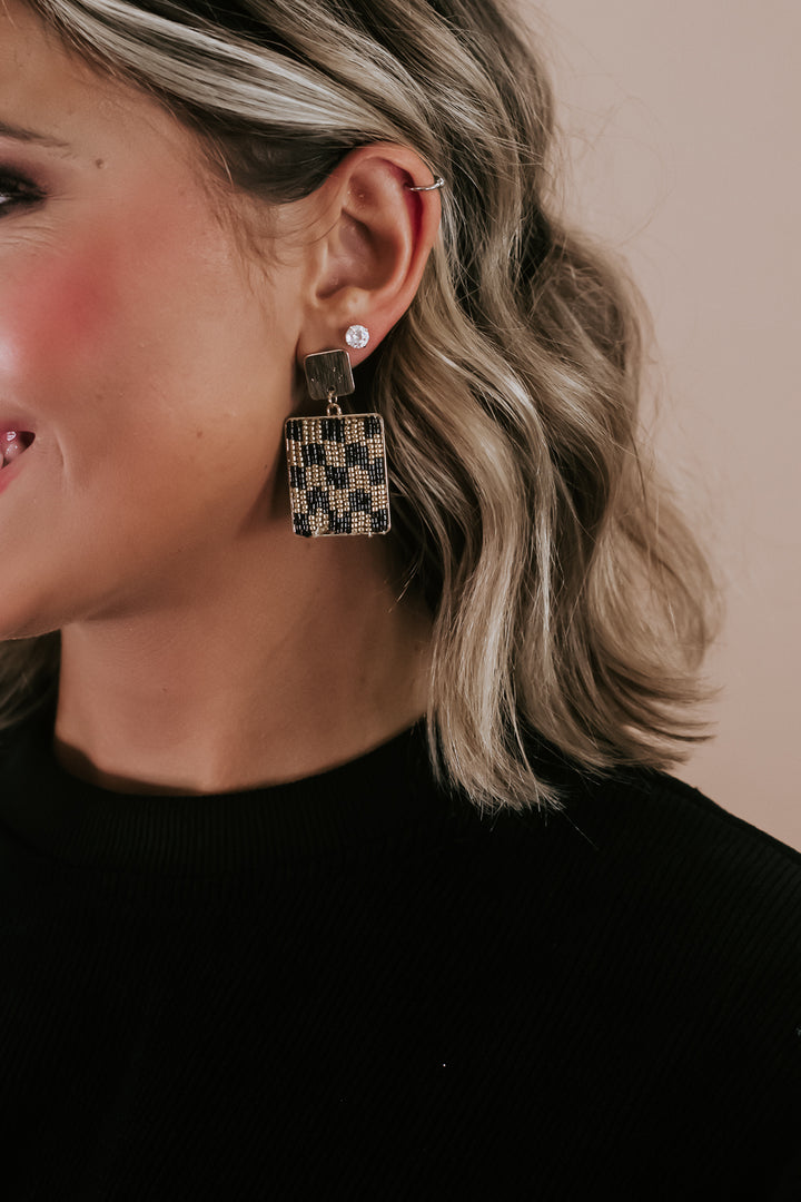 Checkered Seedbead Rectangle Earring, Black/Gold