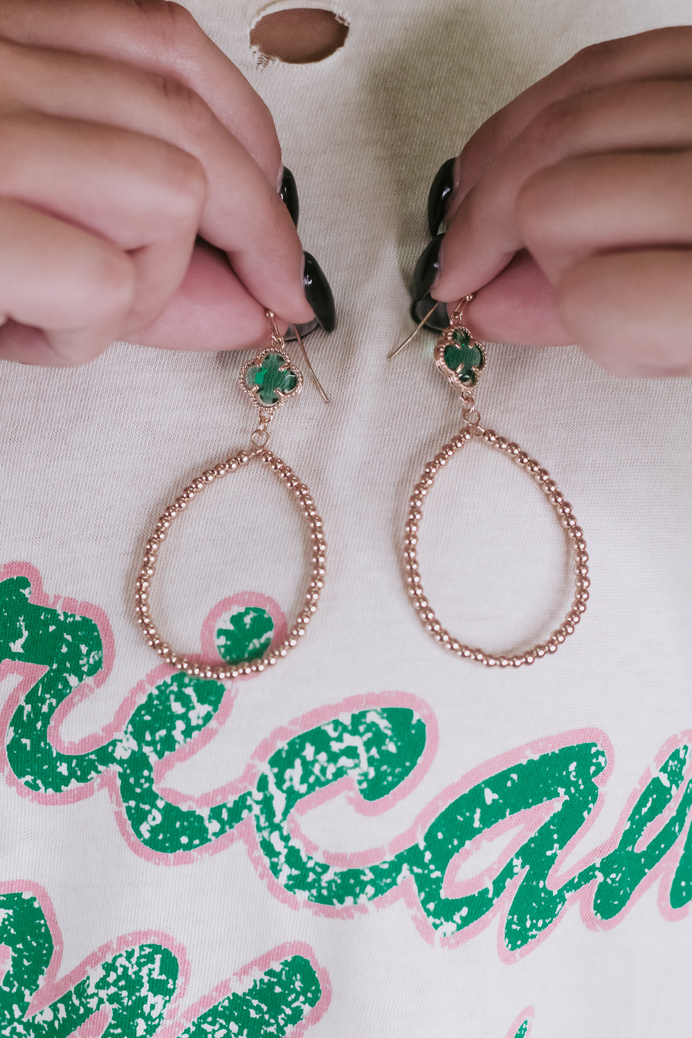 Glam Girl Dangle Earring, Emerald/Gold