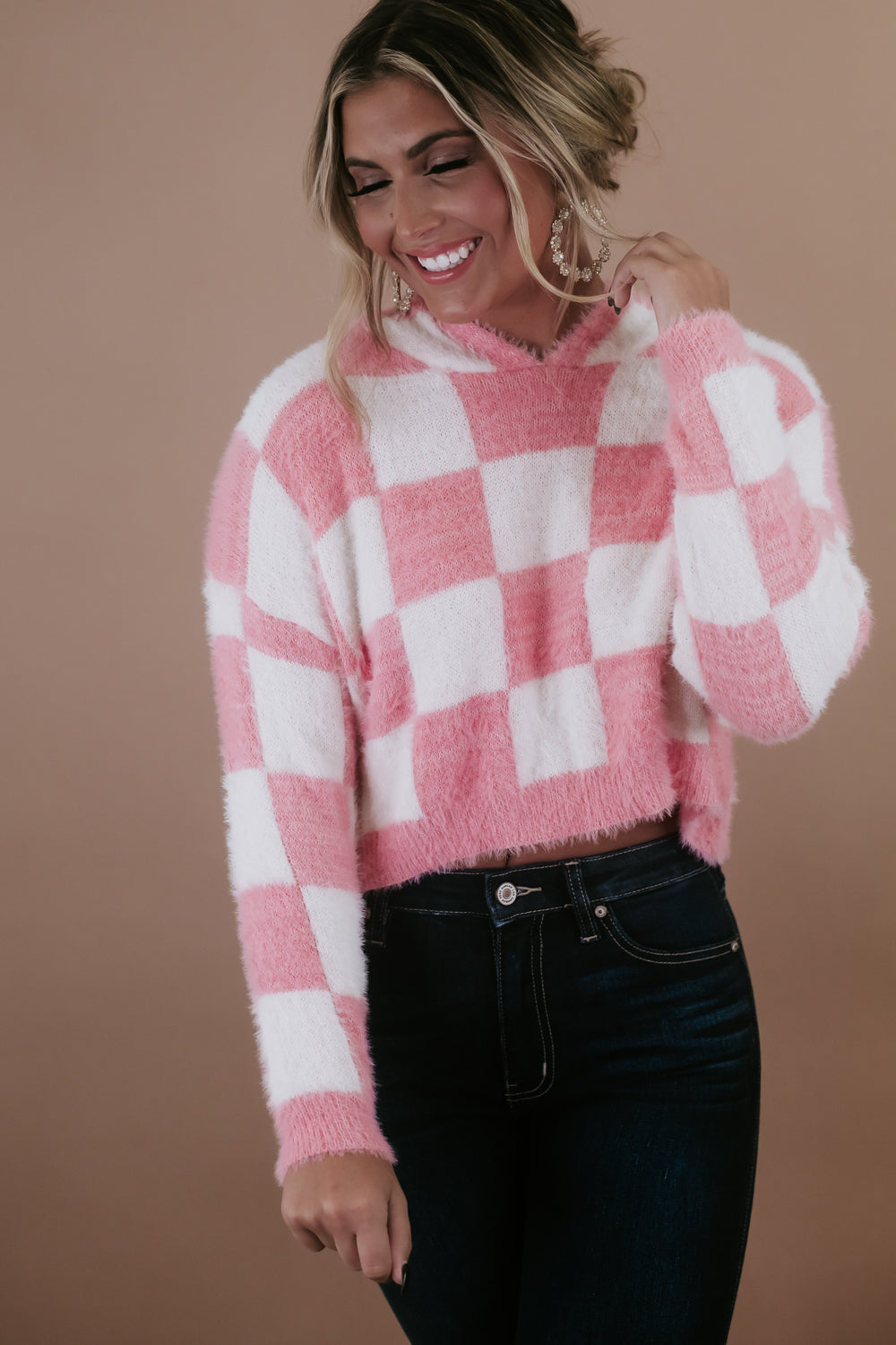 All Into Checkered Crop Sweater, Pink
