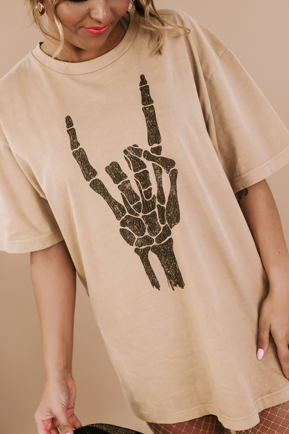 Rock & Roll Skeleton Hand, Tan/Black
