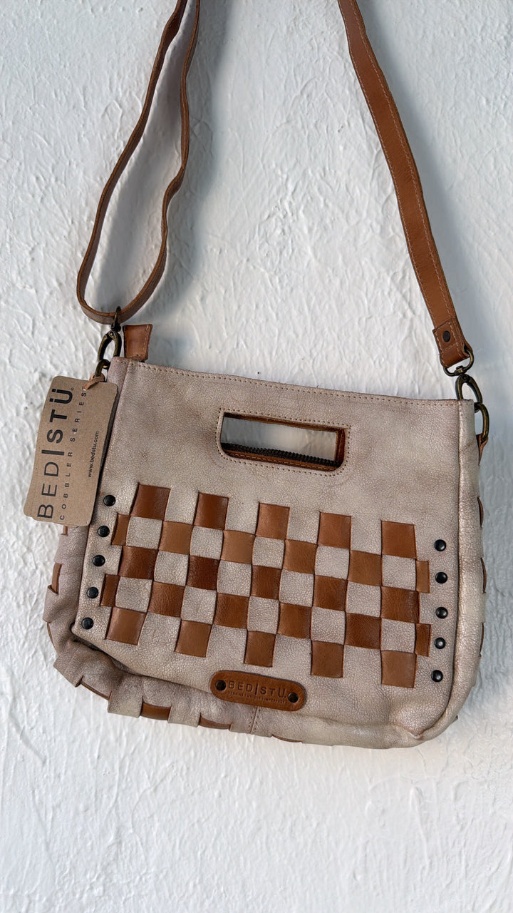 Bedstu Keiki, Nectar Lux Tan Rustic