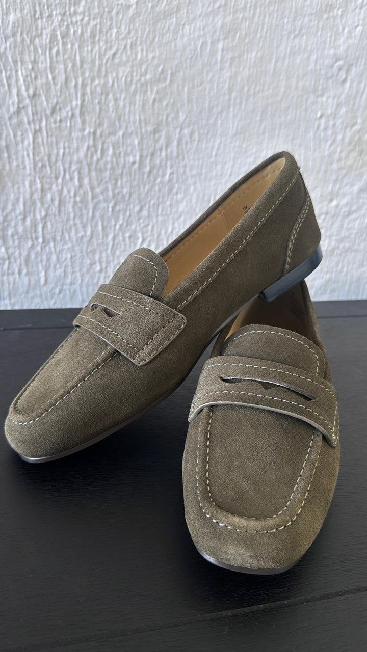 Thyme Street Loafer, Olive