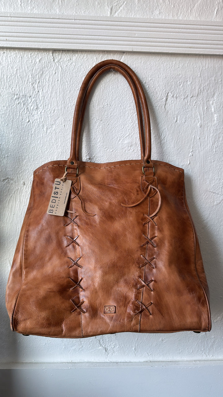 Bedstu Rebekah, Tan Rustic